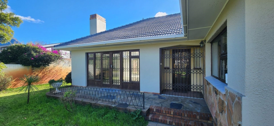 To Let 3 Bedroom Property for Rent in Rondebosch Western Cape